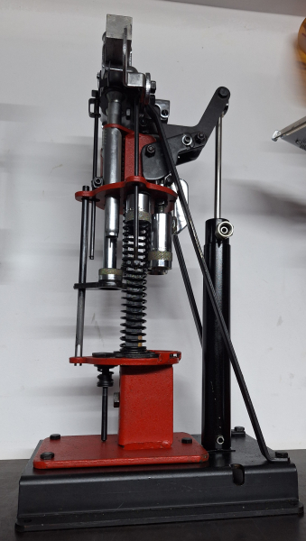 Mec 650 hydraulische progressive Schrotladepresse Kaliber 12 – Bild 1