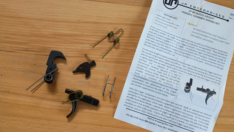 AR-15 MIL-SPEC Abzugsset mit 2 Federgewichten / Abzuggewichten – Bild 1