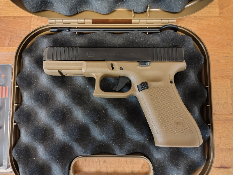 Glock Pistole G17 Gen5 FS FR Coyote 9mm Luger (viel Zubehör) – Bild 2