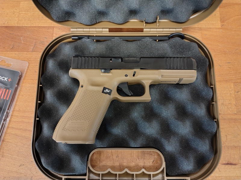 Glock Pistole G17 Gen5 FS FR Coyote 9mm Luger (viel Zubehör) – Bild 3