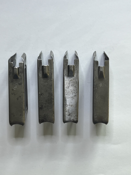 Ladestreifen für 8 x 50R Patronen 4 Stk. – Bild 3