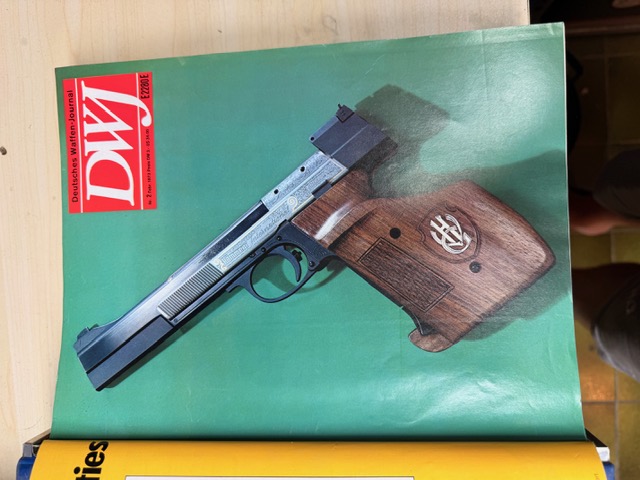 Deutsches Waffen-Journal (DWJ) - kompletter Jahrgang 1973 im Sammelordner Band 1-12 – Bild 3