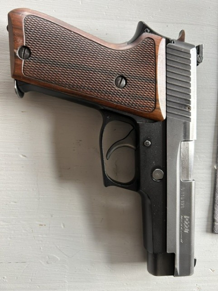 Sig Sauer Mod. 220 – slika 1