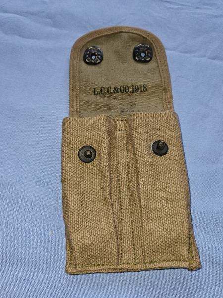 2 Magazine für 1911A1 mit Tasche,WKII, C-L C-R – Bild 4