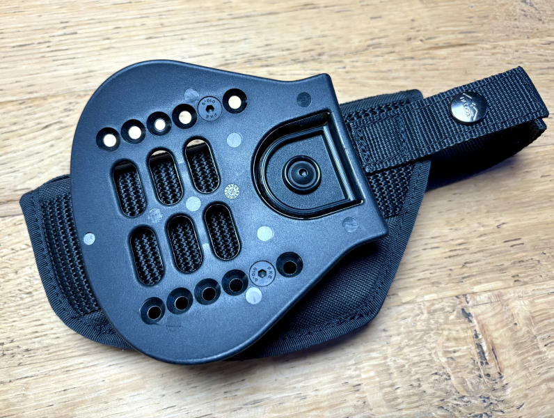 set P226 X Five Holster Falco mit 2 Doppel Magazintaschen – Bild 3