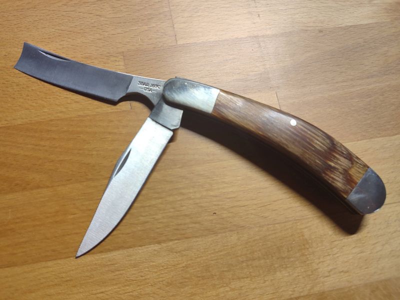 BEAR MGC USA Taschenmesser mit 2 Klingen – Bild 1