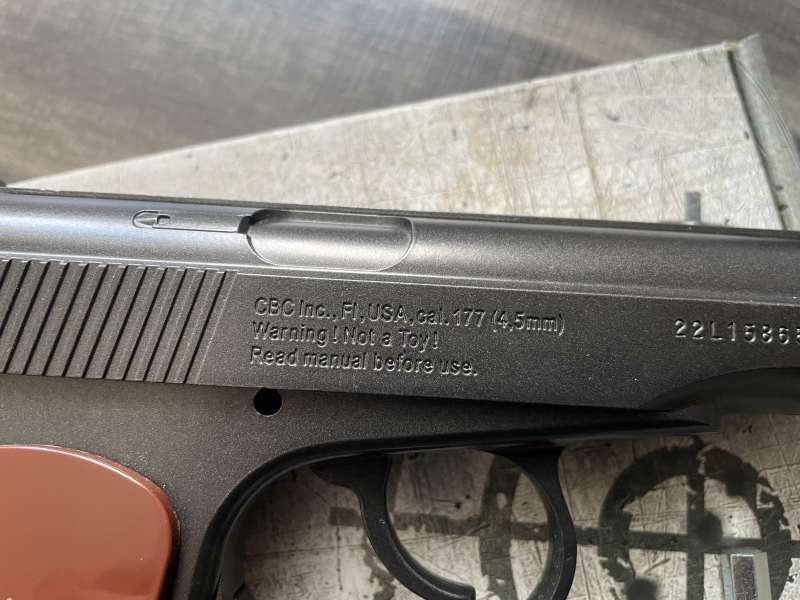 Makarov PM 49 - CO2 in OVP mit BB´s und CO2 Kartuschen sowie Kugelfang – Bild 3