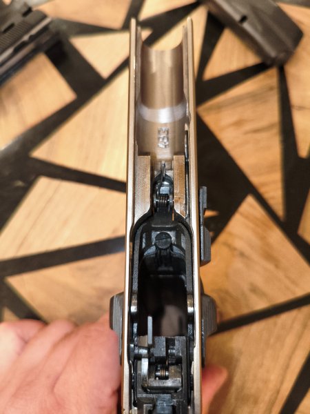 CZ 85B (Combat) Duotone – Bild 5