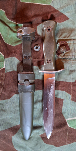 Original Bundeswehr Feld-, Kampfmesser M 68 – Bild 3