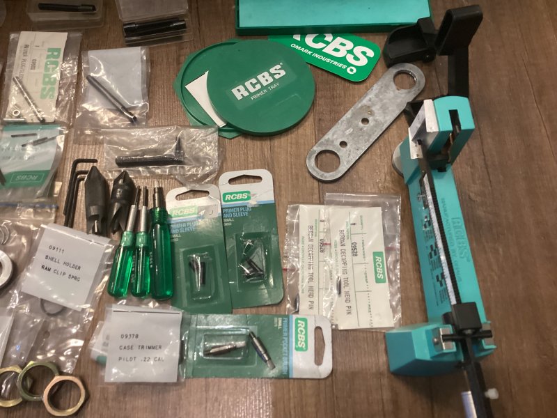 Konvolut RCBS Ersatzteile, Zubehör, Handwerkzeug – Bild 3