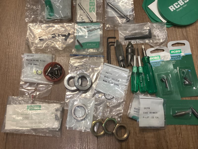 Konvolut RCBS Ersatzteile, Zubehör, Handwerkzeug – Bild 2