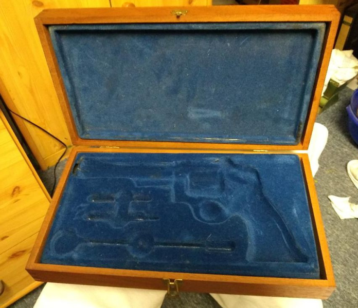 Original Smith&Wesson Holzkassette Präsentationsbox Mod.29 N_Rahmen 6,5 Zoll Dirty Harry von 1979 – Bild 2