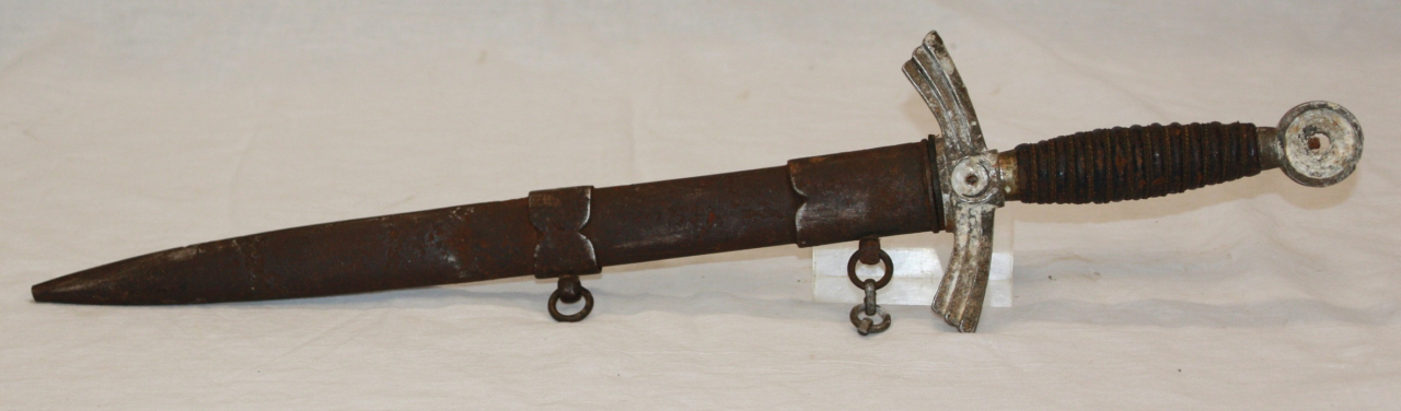 Luftwaffe Dolch M/35 - Kellerfund – Bild 1