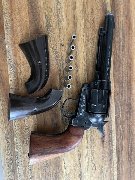 Umarex Colt SAA CO2 Revolver Kaliber 4,5mm Diabolo mit Holzgriffschalen – Bild 5