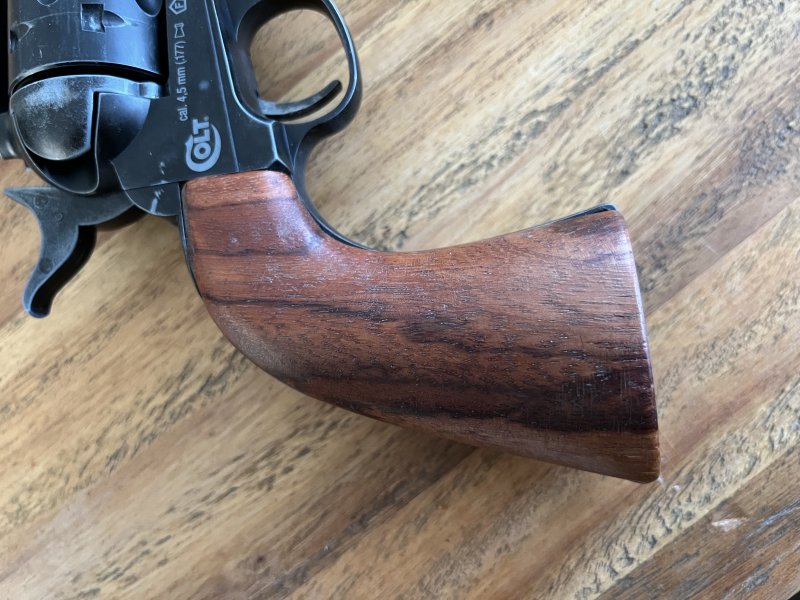 Umarex Colt SAA CO2 Revolver Kaliber 4,5mm Diabolo mit Holzgriffschalen – Bild 3