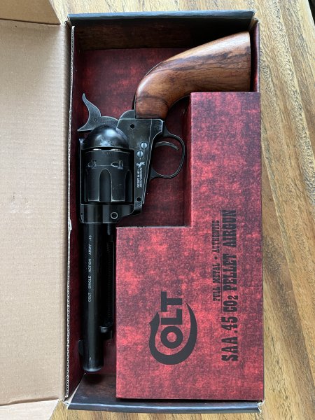 Umarex Colt SAA CO2 Revolver Kaliber 4,5mm Diabolo mit Holzgriffschalen – Bild 2