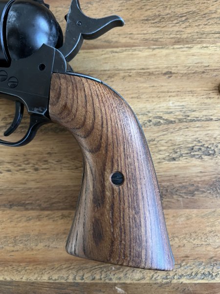 Umarex Colt SAA CO2 Revolver Kaliber 4,5mm BB mit Holzgriffschalen – Bild 4