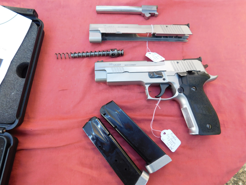 Sig Sauer X-Five, 1. Gen. Kal. 40 S&W mit Wechselsystem Kal. 9mm Luger jeweils 2 Magazine, top Waffe – Bild 2
