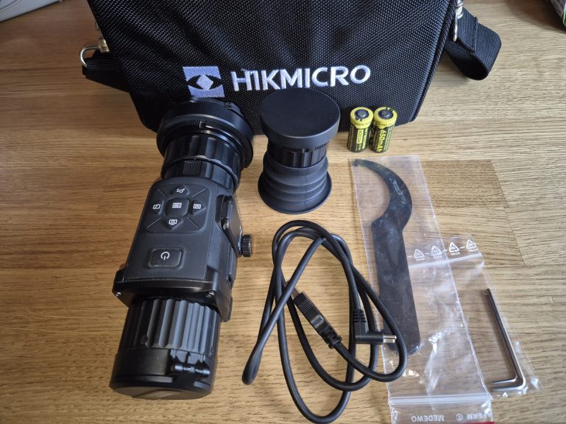 Vorsatzgerät Hikmicro TH35C mit präzise Jagen Adapter – Bild 2
