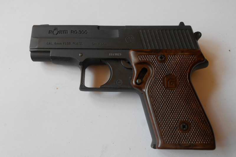 Schreckschuss Pistole Röhm RG 300 Cal. 6mm Platz Flobert Becher OVP Anleitung – Bild 3