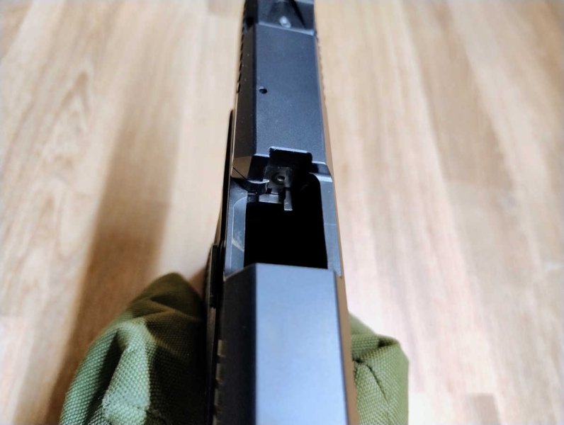 CZ P-10 F (9 mm Luger) – mit 6 Magazinen, Holster & viel Zubehör – Bild 3