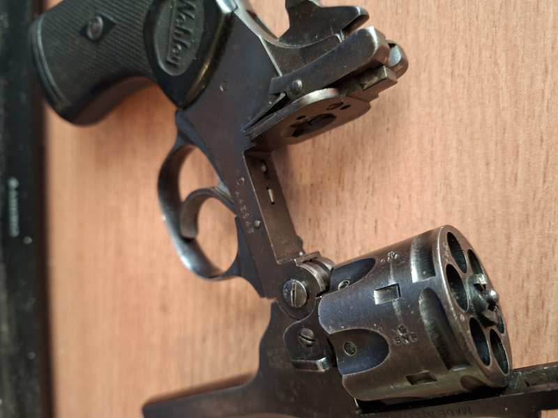 Revolver Webley 9mmK – Bild 2