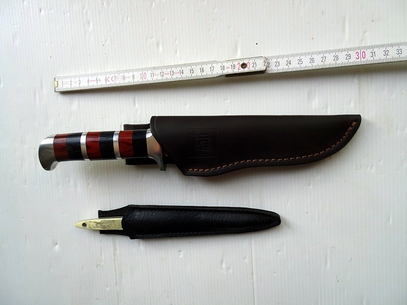 Zwei Messer mit Lederscheide – Bild 2