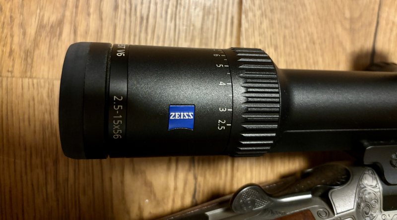 Blaser BBF 95 Luxus 8x57 IRS / 12/76 + Zeiss Conquest V6 2,5-15x56 + Blaser Sattelmontage – Bild 6