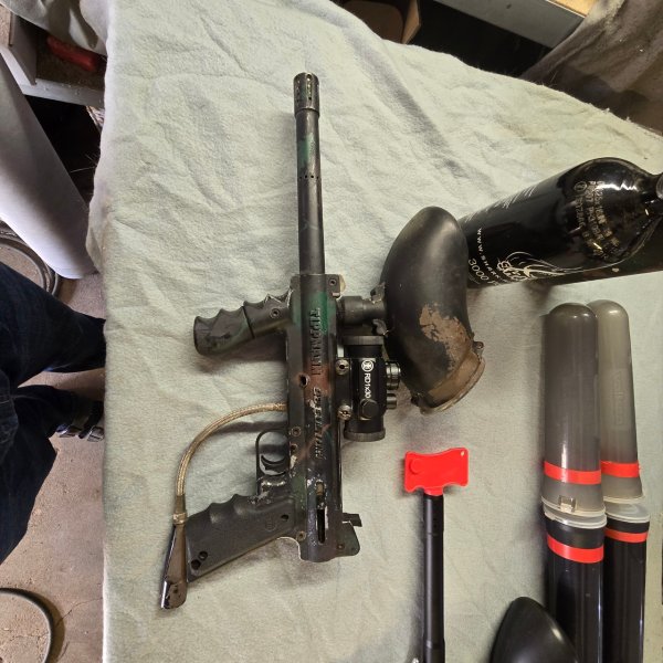 Paintball Spar-Paket: Tippmann 98 Custom + New Legion Iron M2 Markierer inkl. HP-Flaschen, Maske usw – Bild 4