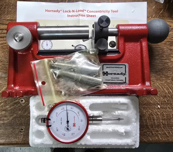 Hornady Lock‐N‐Load ® Concentricity Tool -Rundlaufprüfung – Bild 1