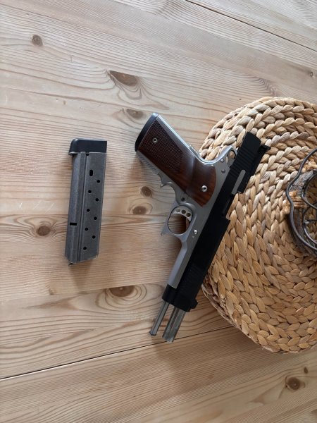 Peters Stahl Multicaliber .45Auto 6 Zoll mit 9mm Wechsellaufsystem – Bild 2