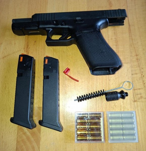 Umarex Glock 17 9mm P.A.K. Schreckschuss und Gaspistole – Bild 3