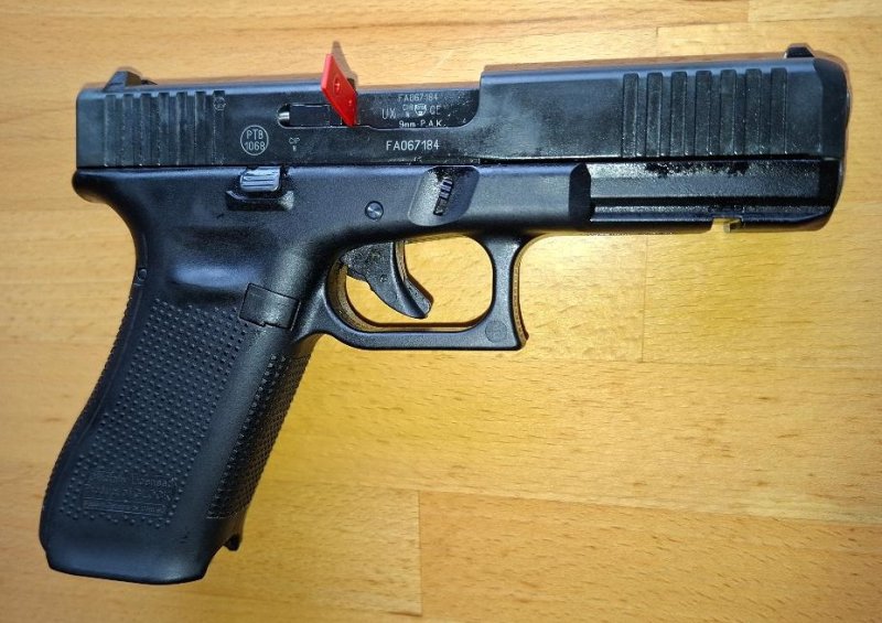 Umarex Glock 17 9mm P.A.K. Schreckschuss und Gaspistole – Bild 2