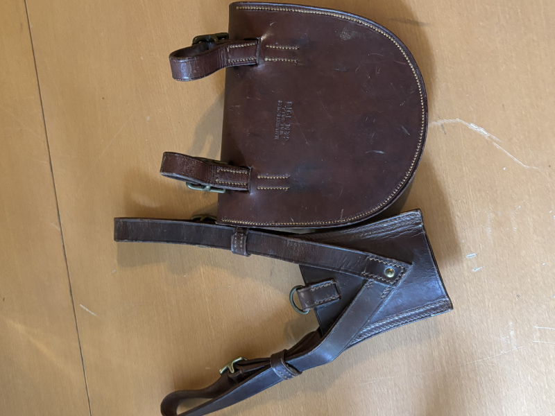 WWI englische Tasche und Degenzubehör – Bild 2