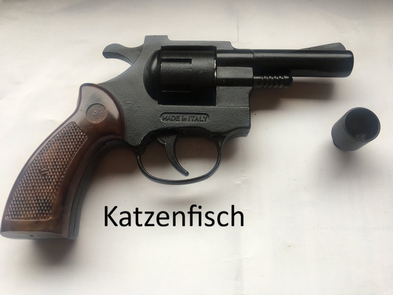 Sehr selten: Umarex Taschenrevolver 6mm mit Schwenktrommel und Abschussbecher, PTB317, 80er Jahre – Bild 2