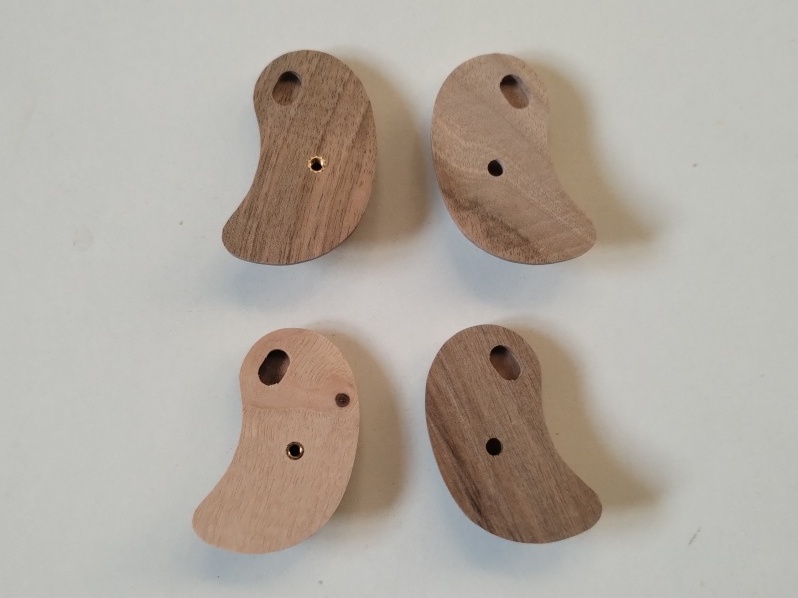2 Paare Holzgriffschalen für Röhm Derringer/Twinny (blank u. gelasert) – Bild 2