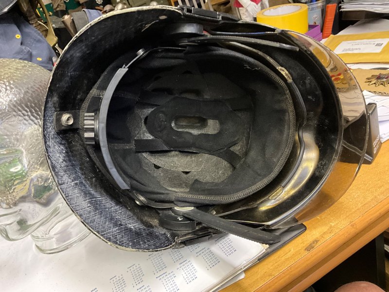 Feuerwehrhelm Italien, Firefighter, Helm, mit Abzeichen – Bild 6