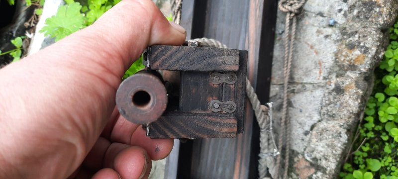 Kleine Schiffskanone aus Stahl – Bild 3