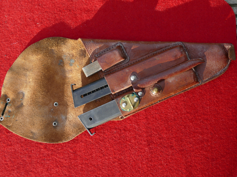 Tasche füt Lathi Pistole mit Lader und zwei Magazinen – Bild 2