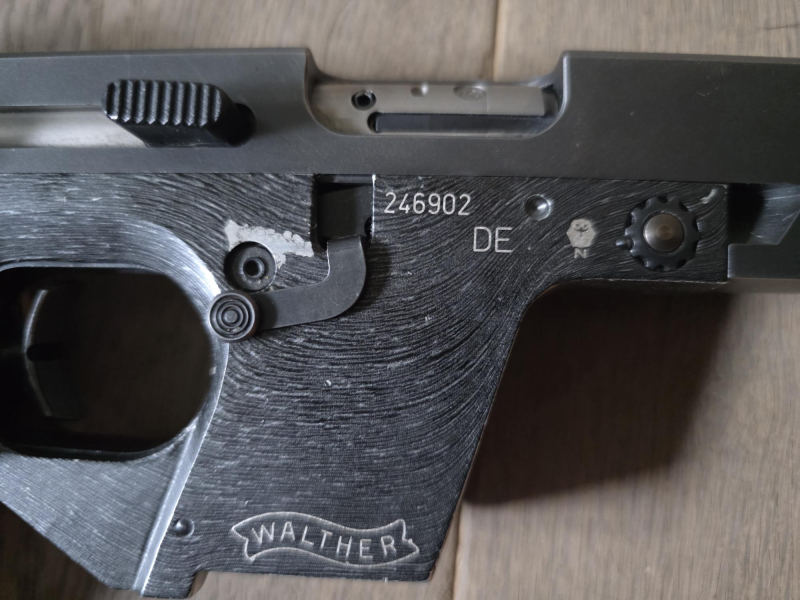 Walther GSP Expert .22lr Griffgröße M original Koffer – Bild 4