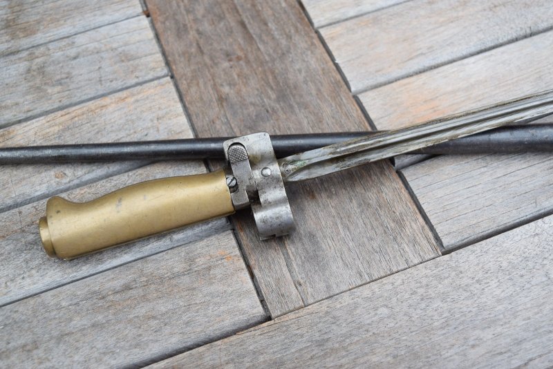 Bajonett für Lebelgewehr Mod. 1886 zweite Form Messinggriff Sammlerwaffe – Bild 5