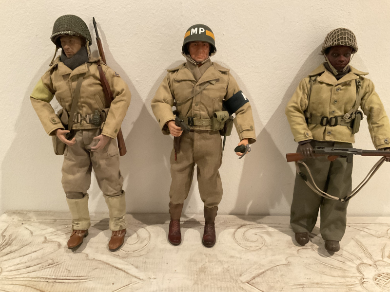3 US GI‘s WKII , Thompsen , Government, Garand …Ansehen – Bild 1