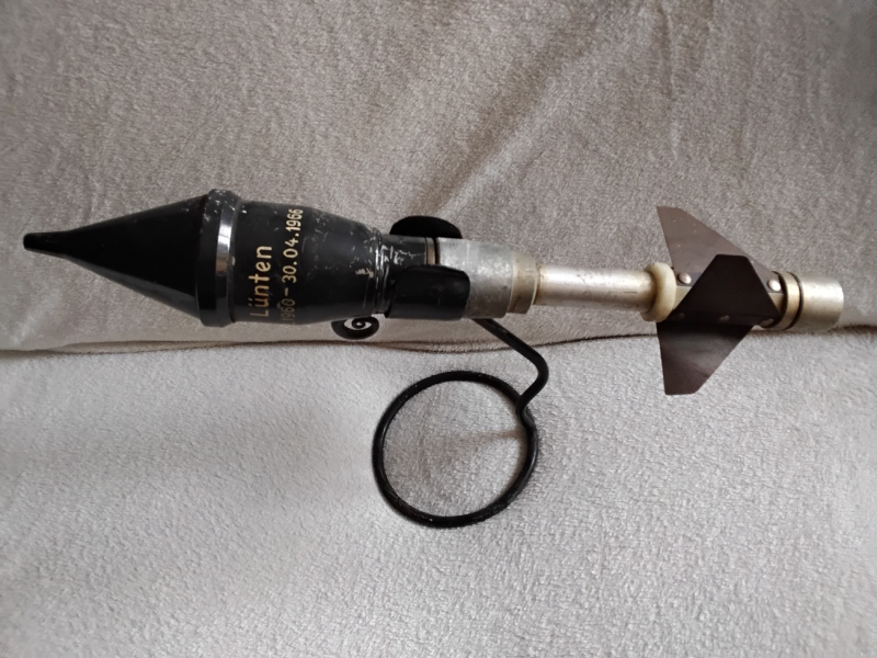 DEKO DM44 Panzerfaust-Geschoss - Übungsmunition – afbeelding 1