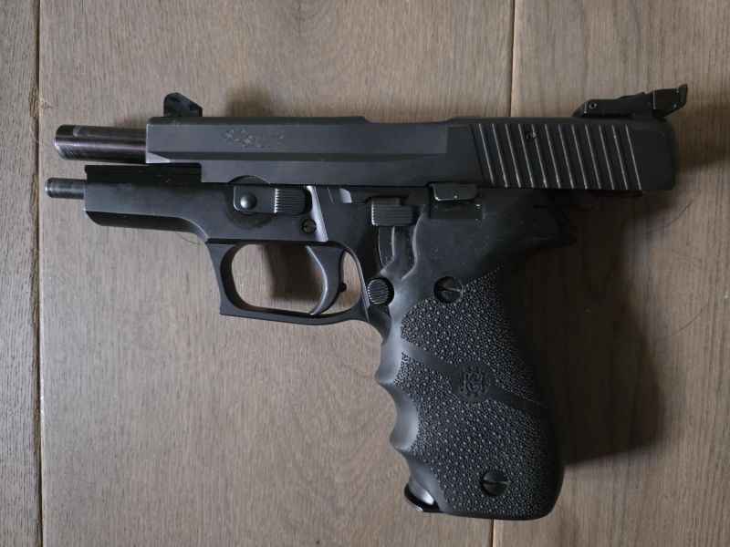 SIG Sauer P226 9mmLuger – pilt 4