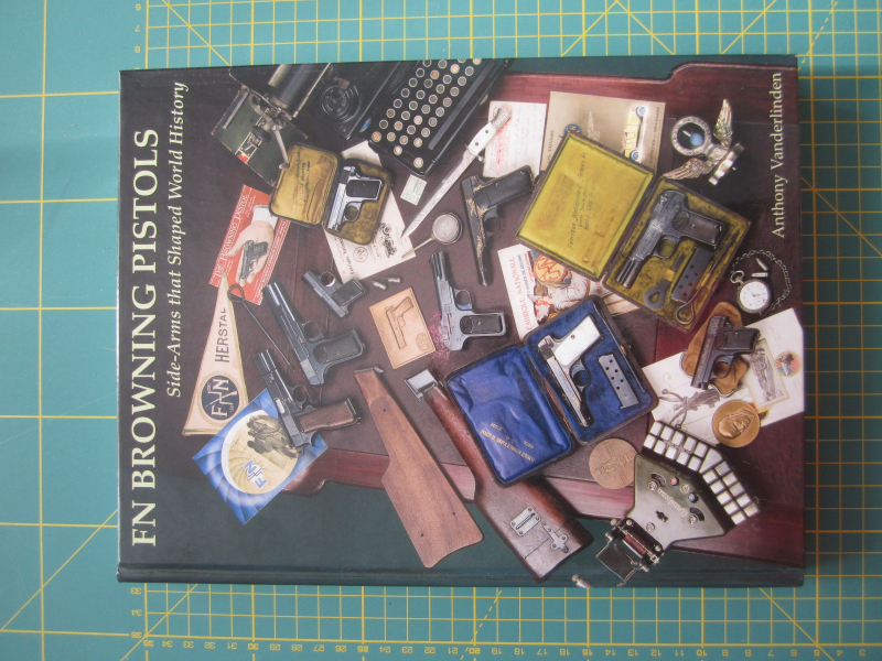 "FN Browning Pistols von Anthony Vanderlinden, NEUWERTIG – Bild 1