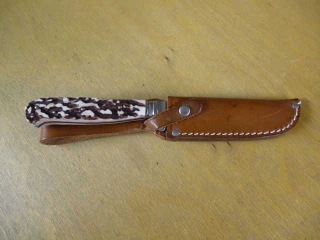 Puma Messer - Gnicker - Nr. 11 3596 - Griffschalen aus Hirschhorn - Lederscheide - Jagdmesser – Bild 1