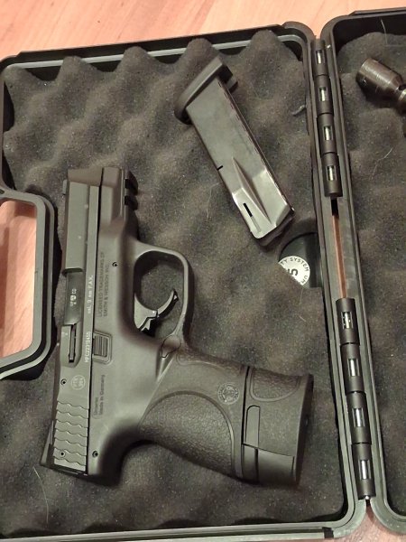 Smith&Wesson m&p9c blk 9mm pak – attēls 3