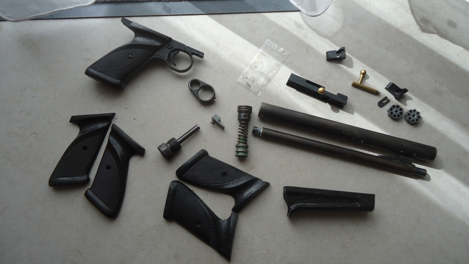 Crosman Luftpistolen Teile Bastler – Bild 1