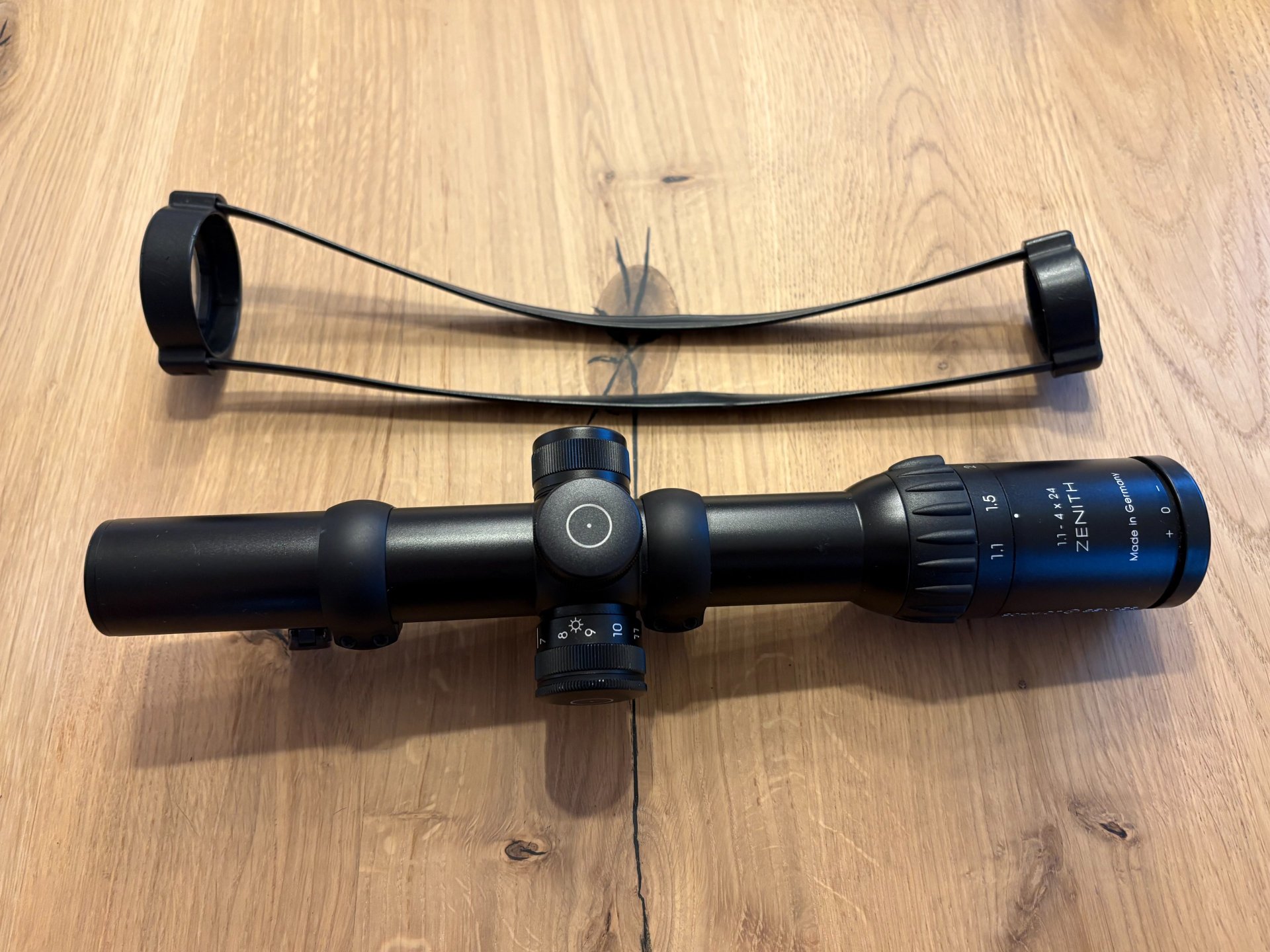 Schmidt & Bender Zenith 1,1-4 x 24 - Leuchtabsehen und Blaser Sattelmontage – Bild 3