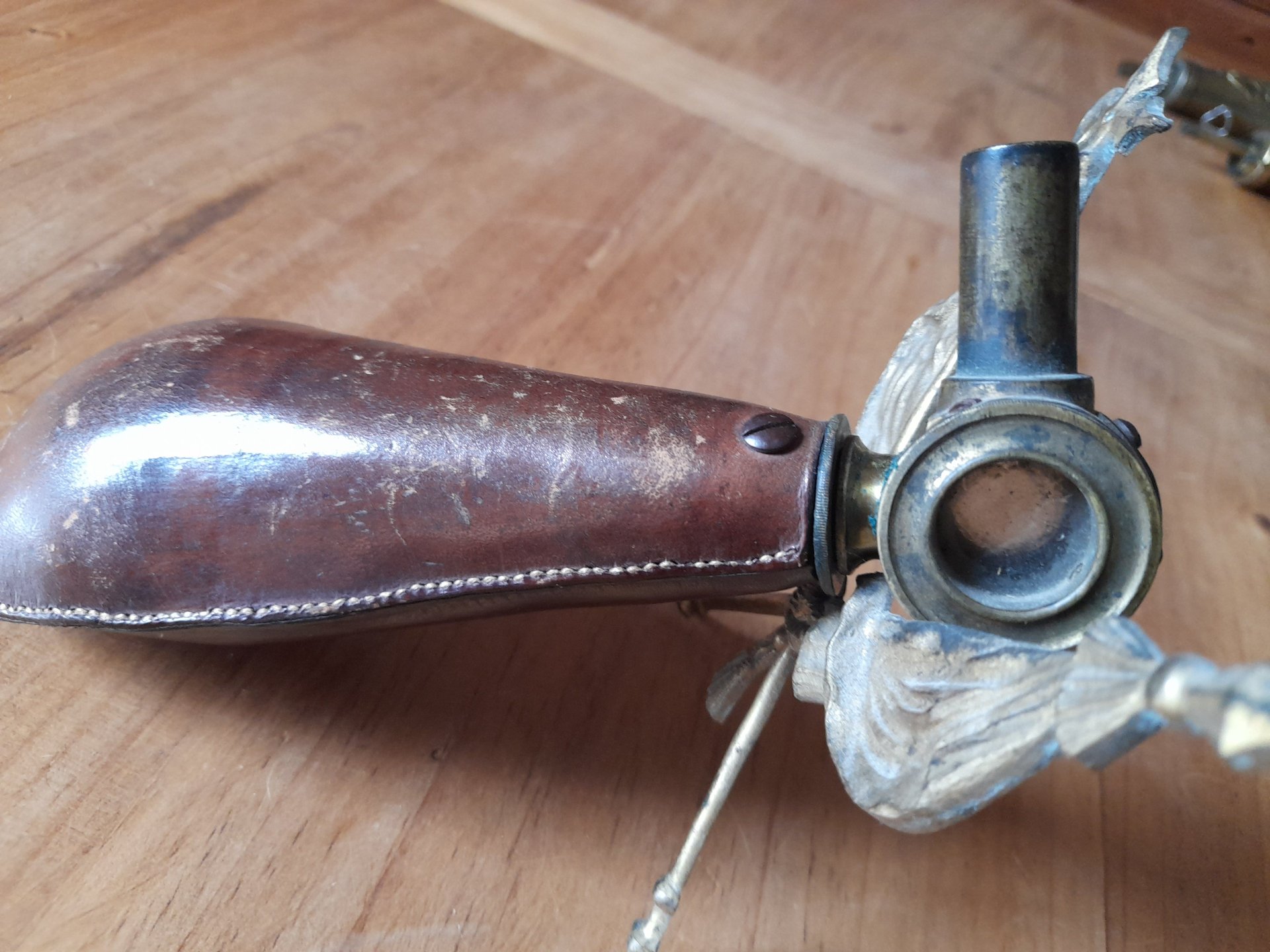Antike Pulverflasche für Schwarzpulver, tolles Sammlerstück – Bild 1